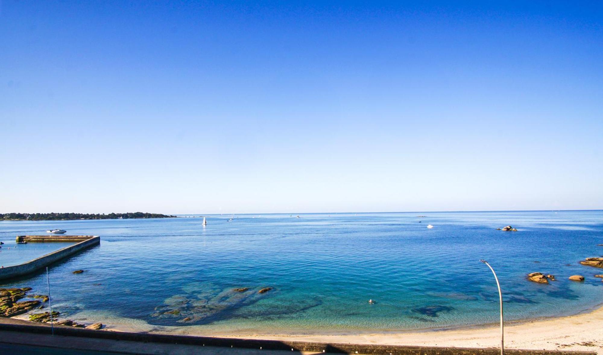 Appartement -paolo- Beau T2 Avec Vue Et Parking Concarneau